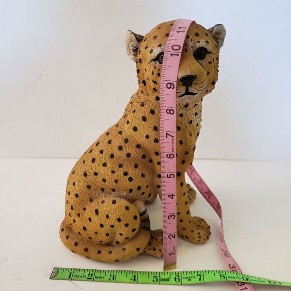 Large Cheetah Statue - Picture 8 of 9